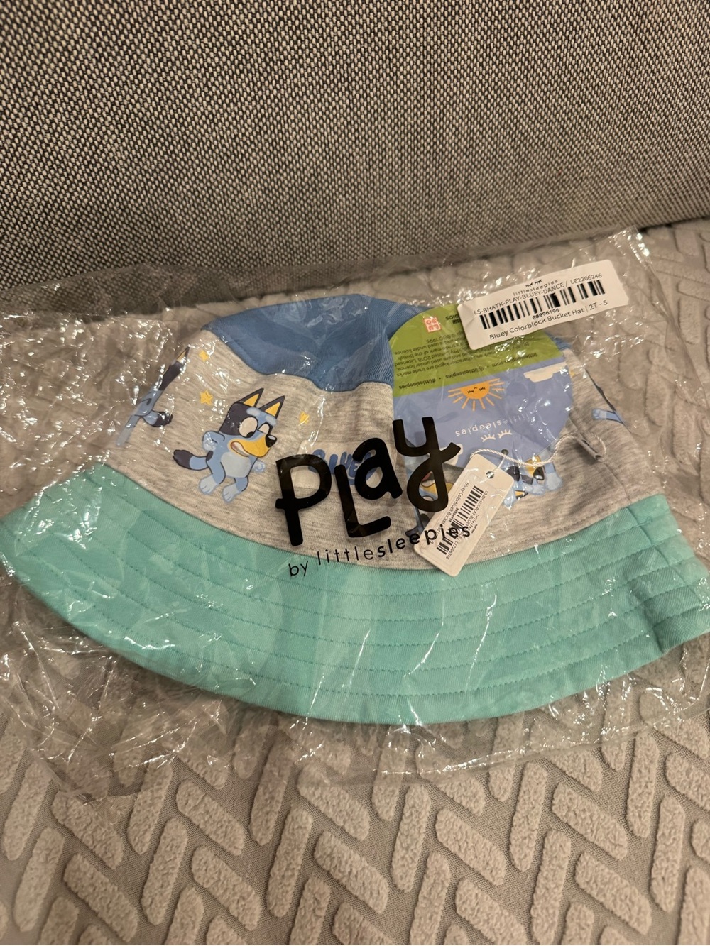 Little Sleepies Bluey color block bucket hat size 2T-5 nwt
